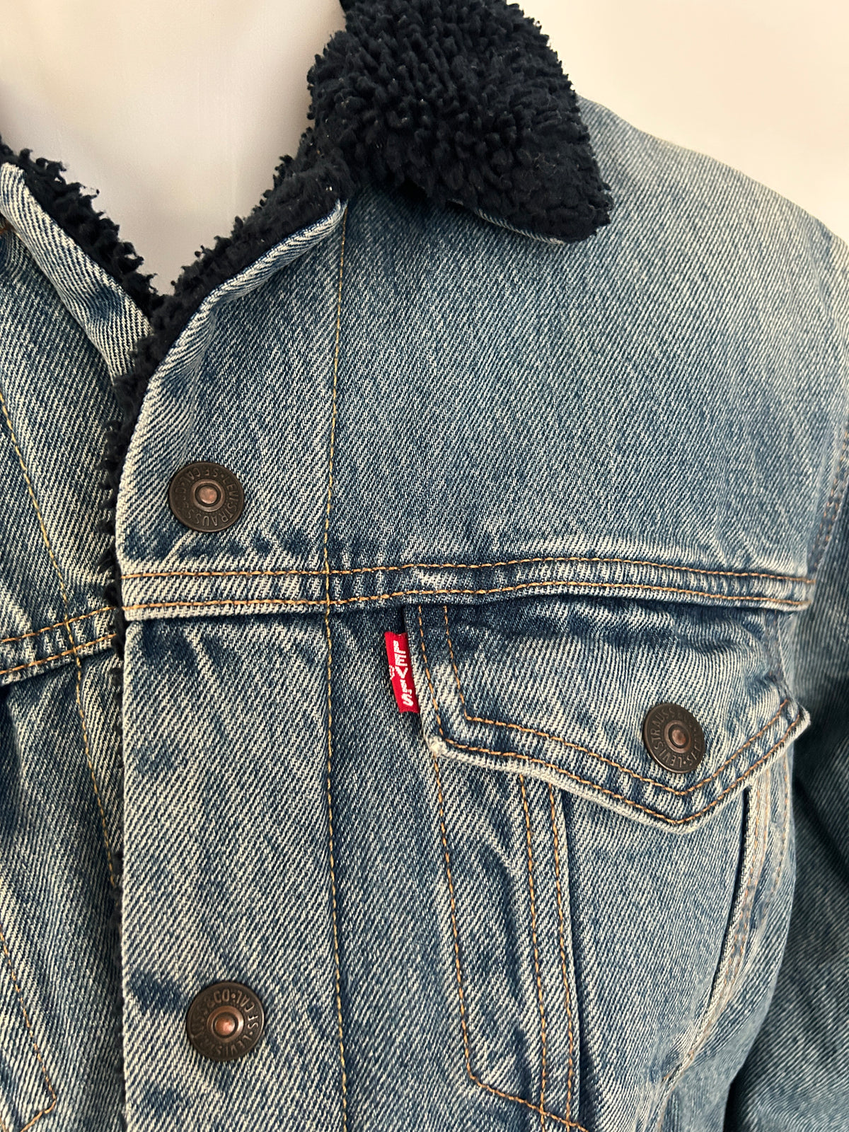 Veste Lévi's Sherpa Trucker Homme – Taille M – Blue Denim