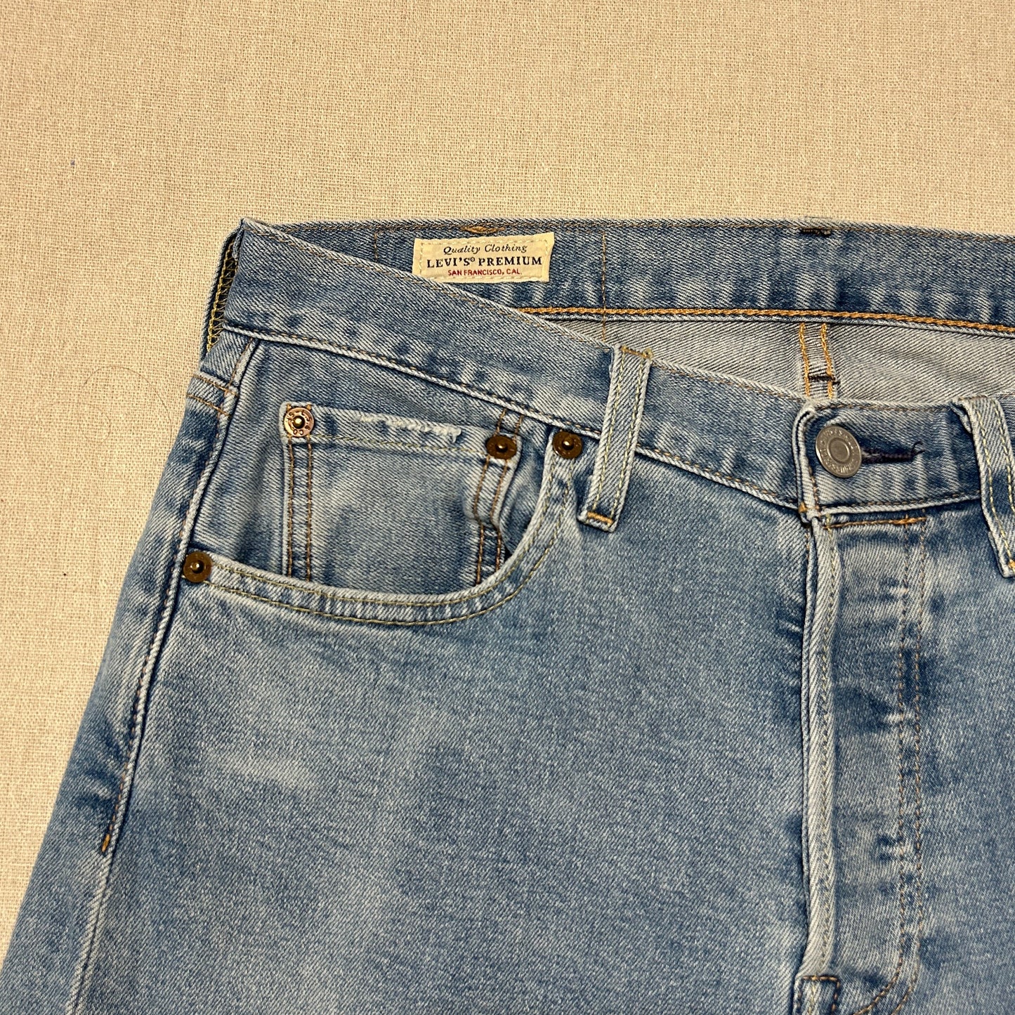 Levi's 501 Homme – Coupe Droite – Bleu Clair – W28 L32