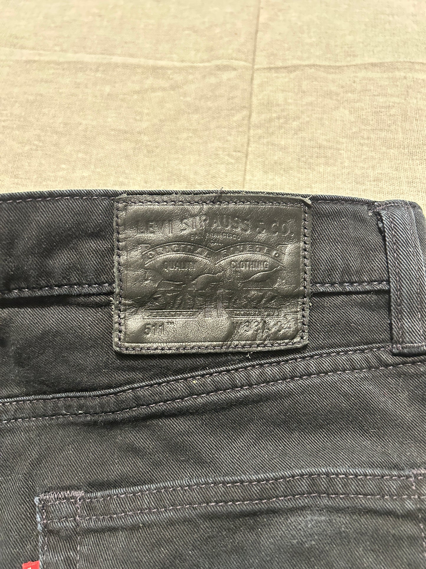 Jean Coupe Slim Lévi's 511 Taille W33 / L34 (L / 42-44) • Noir