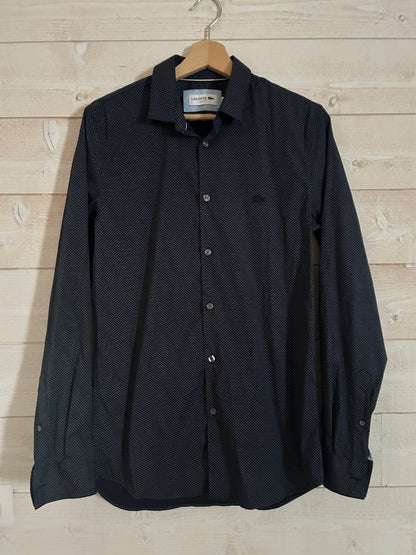 Chemise Micro-Motifs Géométriques Stretch • LACOSTE • Taille FR 38 (S) • Bleu Marine