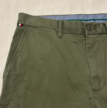 Tommy Hilfiger Bleecker Chino Homme – Coupe Slim – Vert Kaki – W31 L32