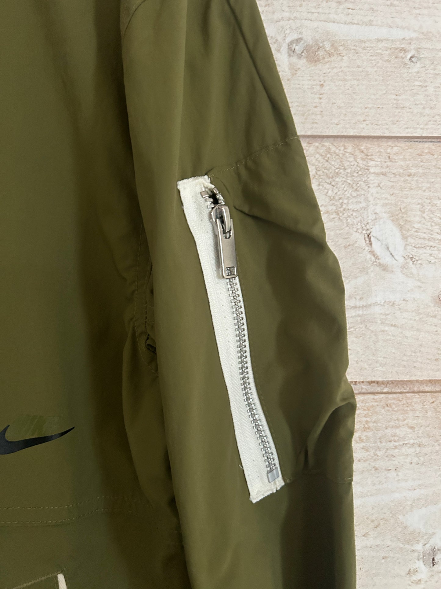 Nike – Veste Bomber Homme – Taille M – Vert Kaki