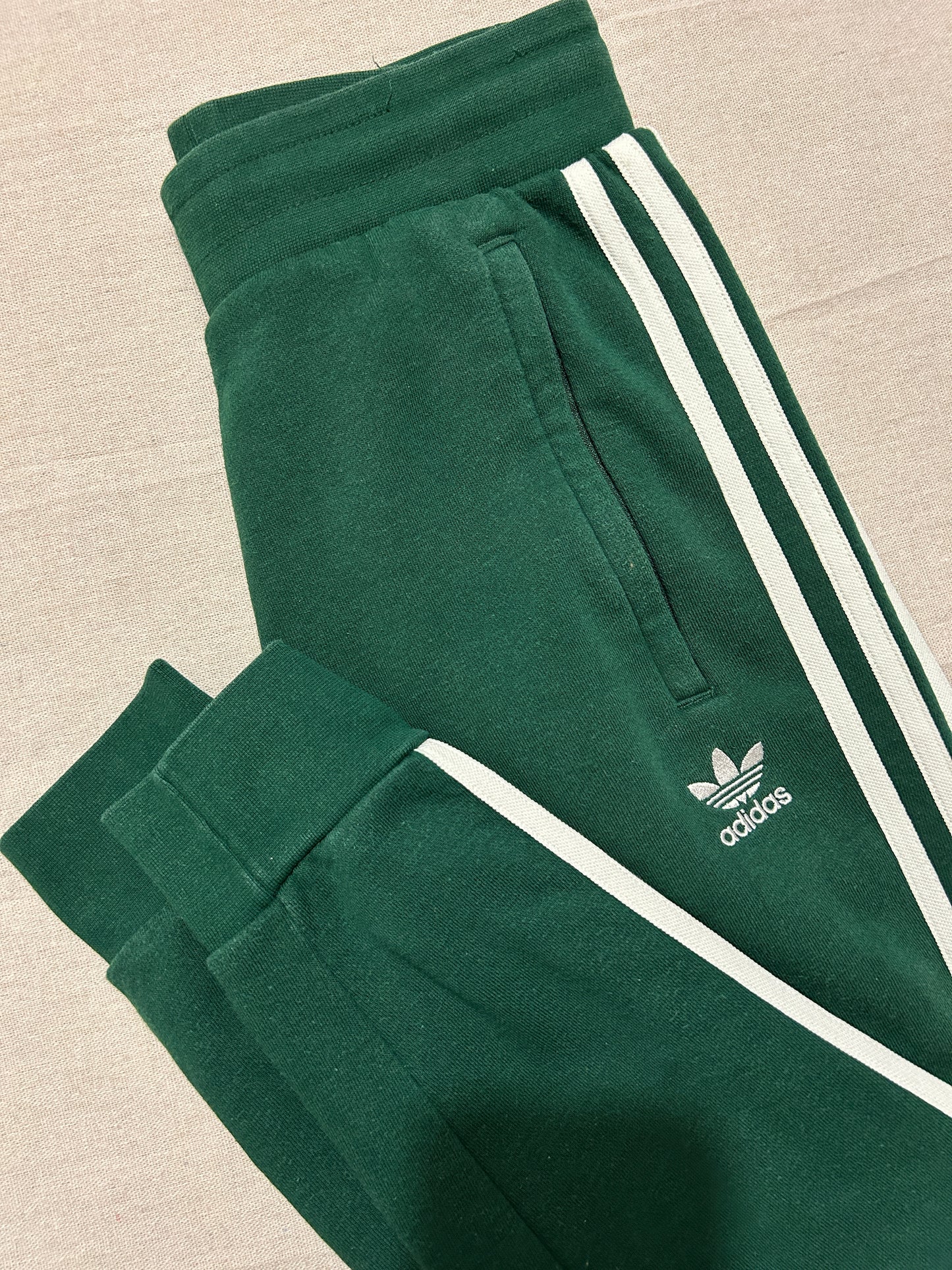 Adidas Originals – Jogging Homme – Taille XS – Vert Sapin