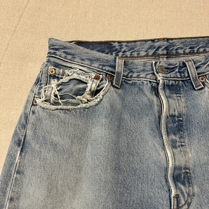 Levi's 501 Homme – Coupe Droite – Bleu Clair Délavé – W32 L32