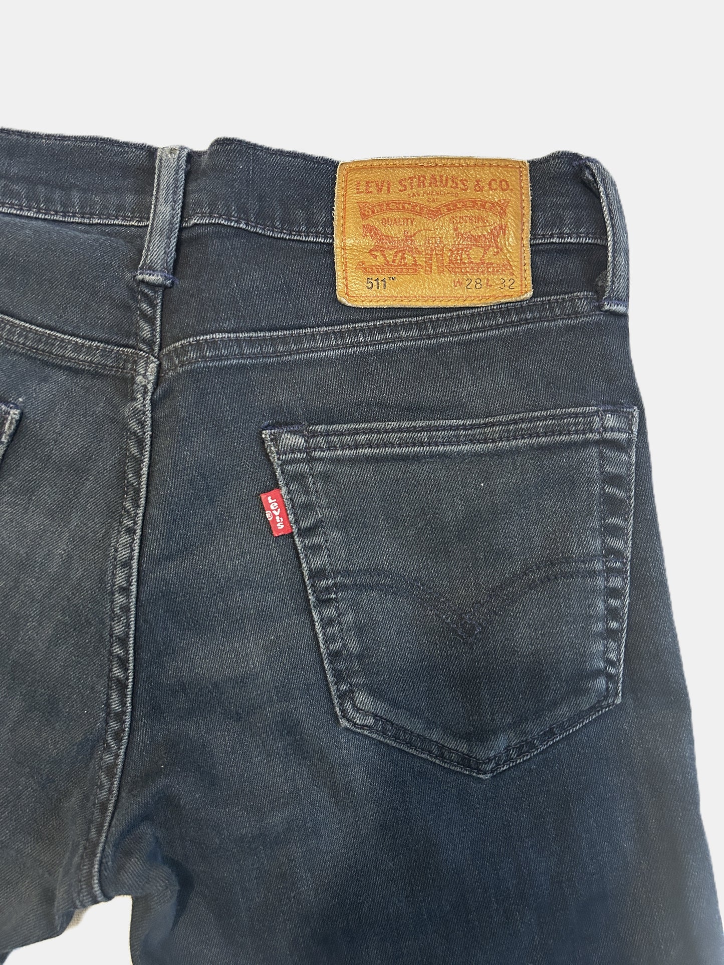 Jean Lévi's 511 W28 L32