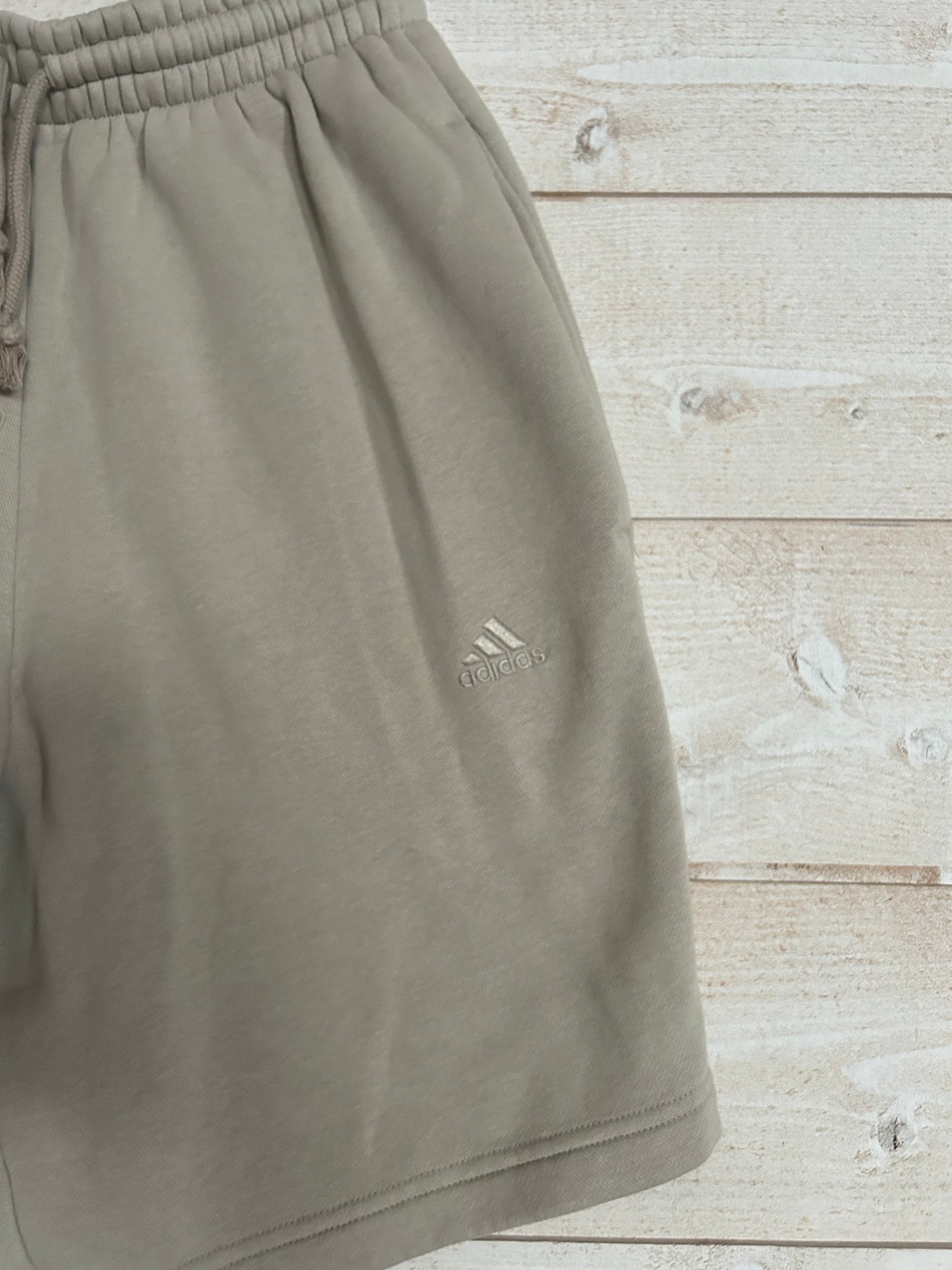 Short Molleton Confort • ADIDAS • Taille S • Beige / Taupe Clair